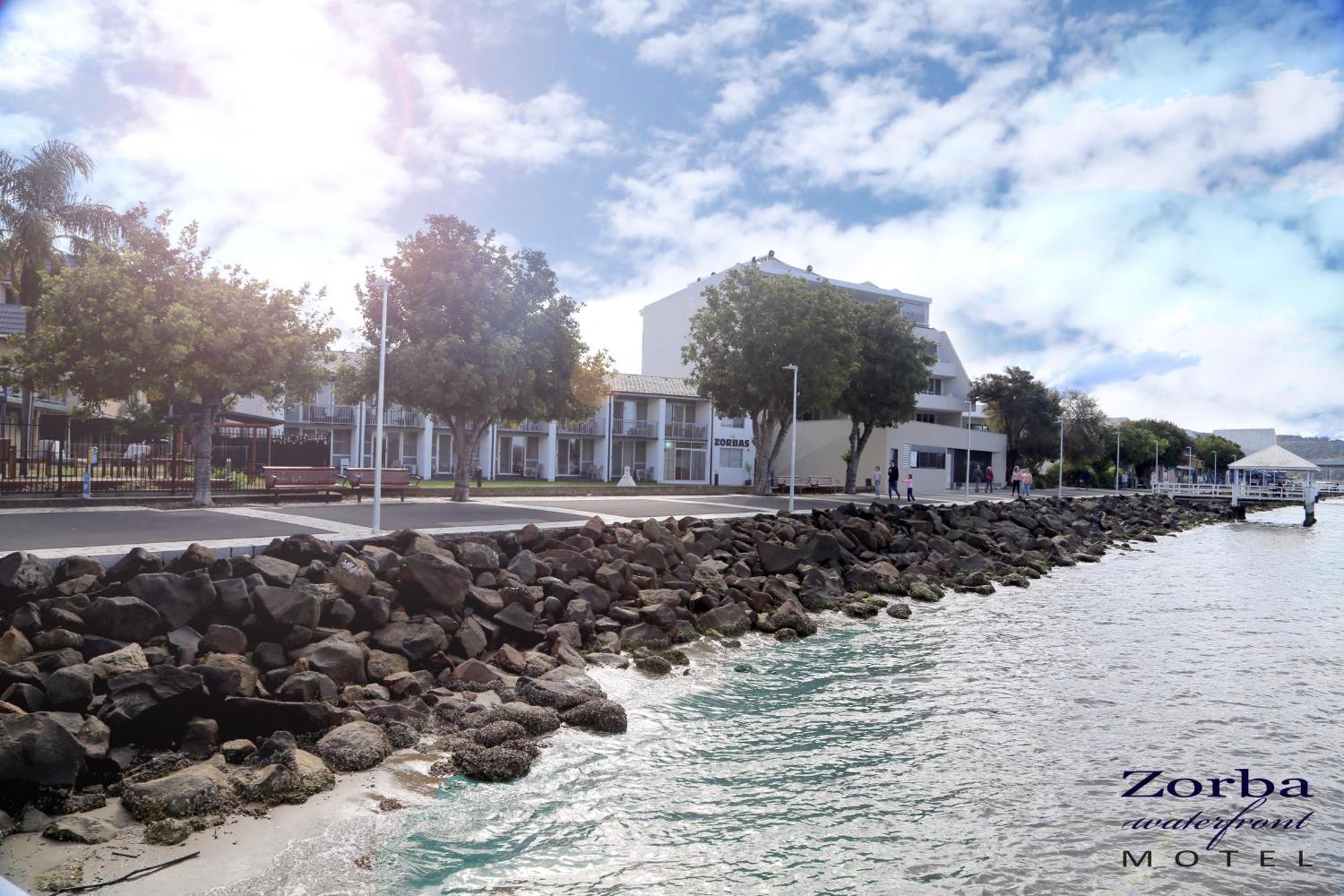 Zorba Waterfront Motel Batemans Bay Buitenkant foto