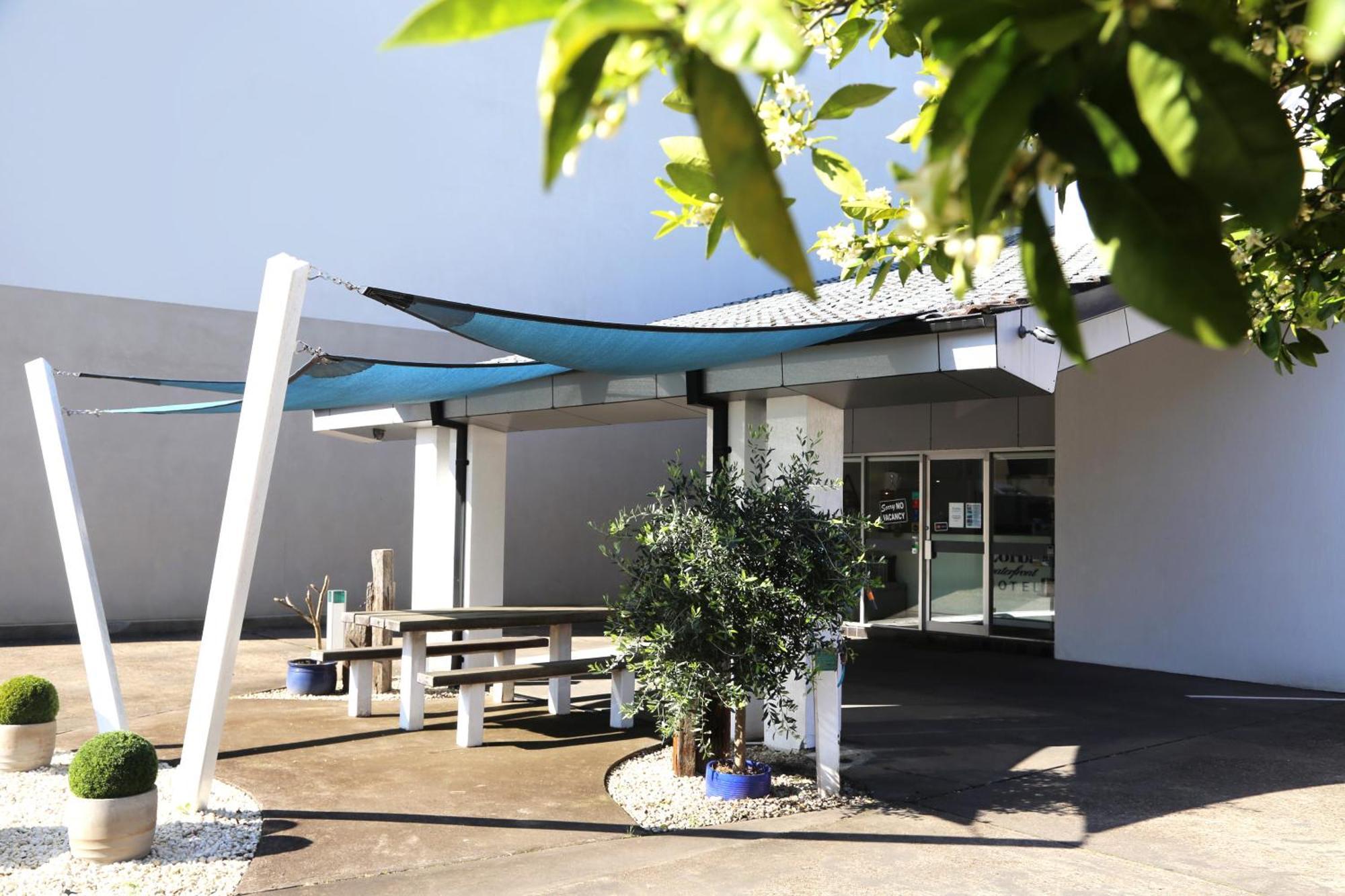 Zorba Waterfront Motel Batemans Bay Buitenkant foto