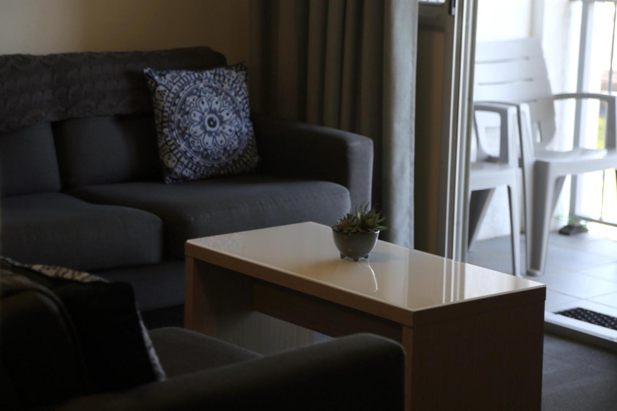 Zorba Waterfront Motel Batemans Bay Buitenkant foto