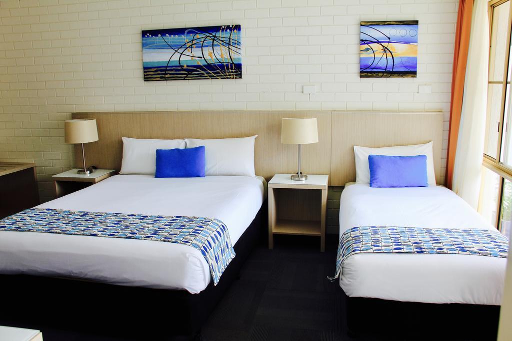 Zorba Waterfront Motel Batemans Bay Buitenkant foto