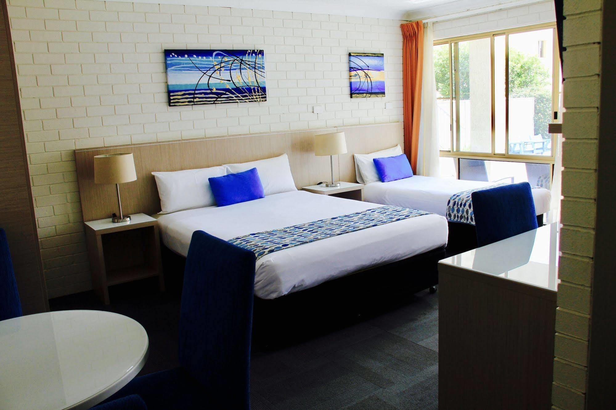 Zorba Waterfront Motel Batemans Bay Buitenkant foto