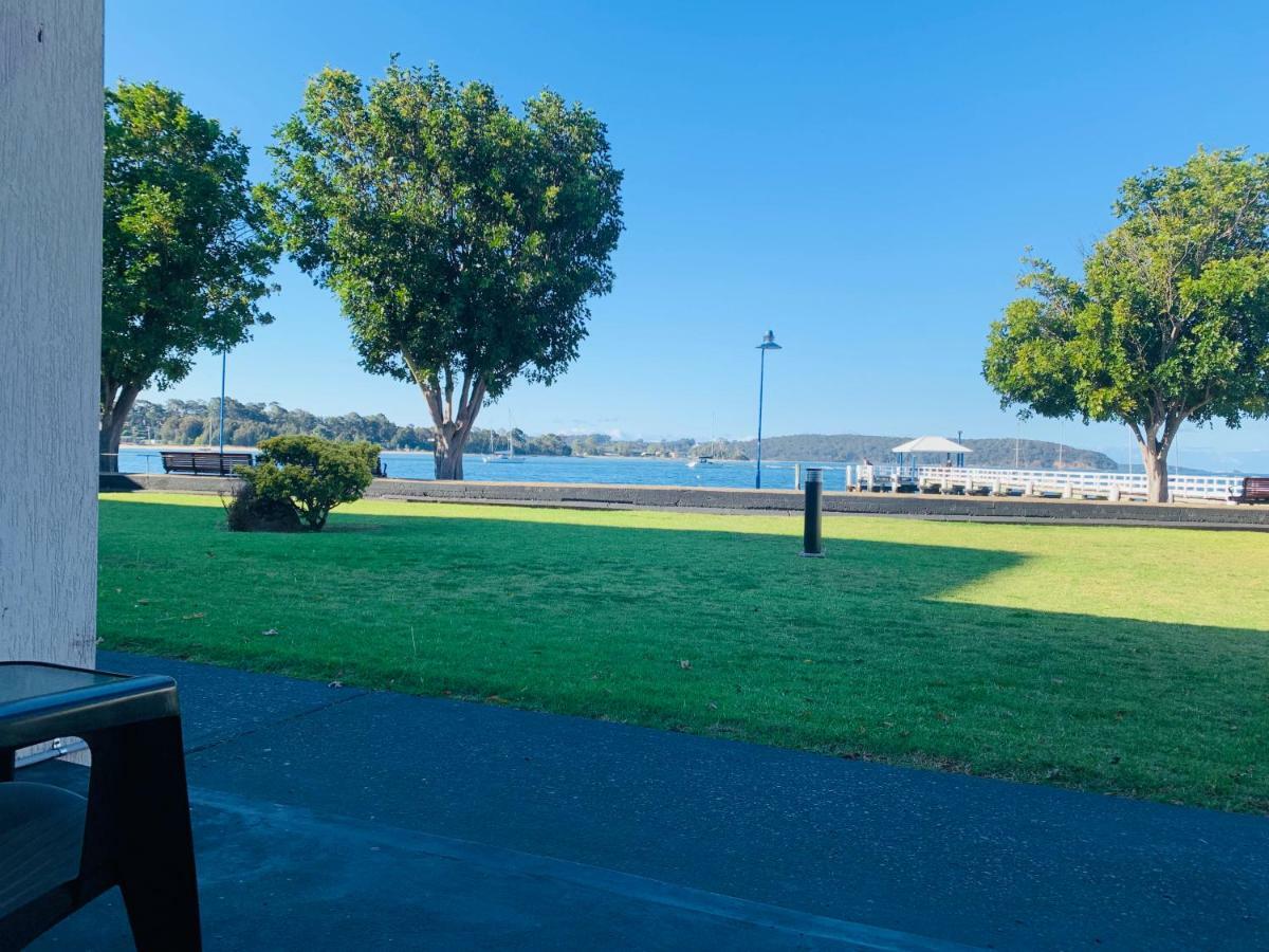 Zorba Waterfront Motel Batemans Bay Buitenkant foto