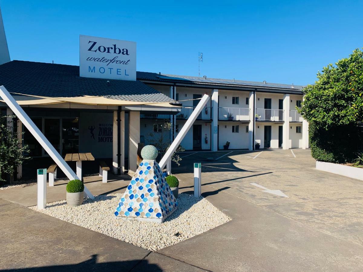 Zorba Waterfront Motel Batemans Bay Buitenkant foto